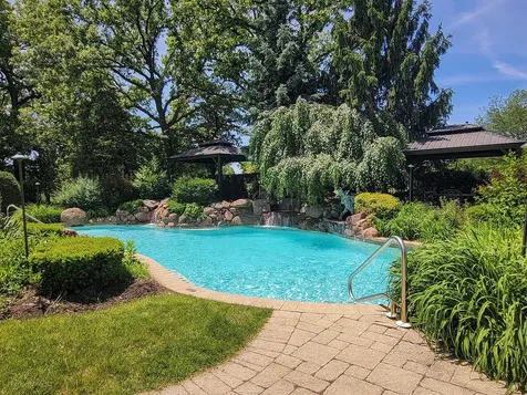 5805 North Barrington Road Morris IL 60450
