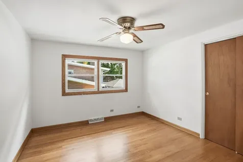 12624 South Massasoit Avenue Palos Heights IL 60463