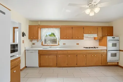 12624 South Massasoit Avenue Palos Heights IL 60463
