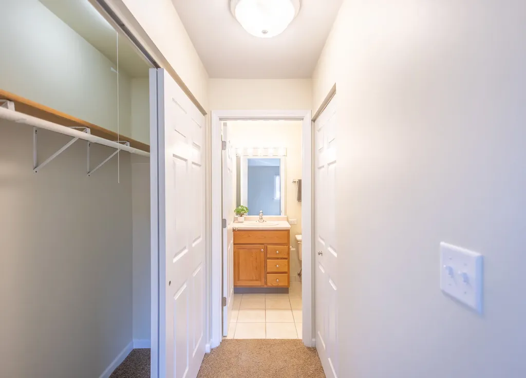 1420 Stonebridge Circle Wheaton IL 60189