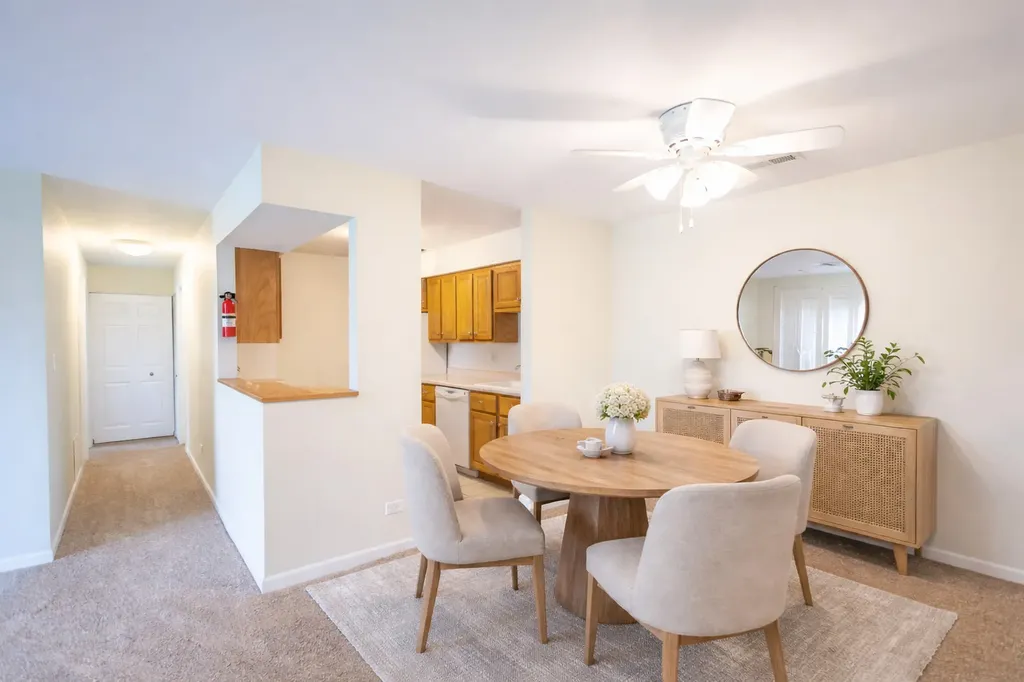 1420 Stonebridge Circle Wheaton IL 60189