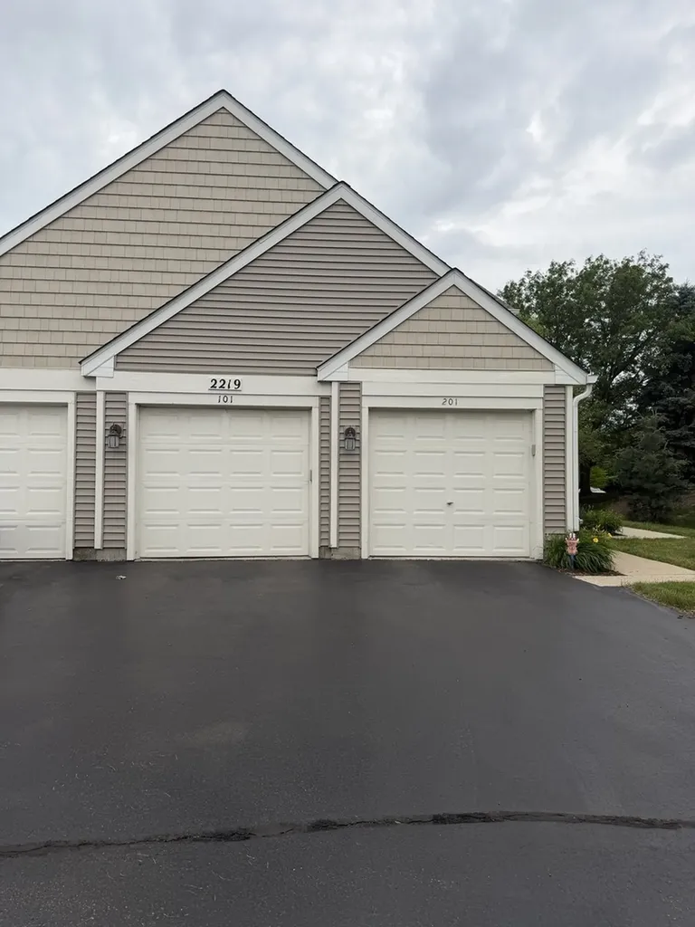2219 Waterleaf Court Naperville IL 60564