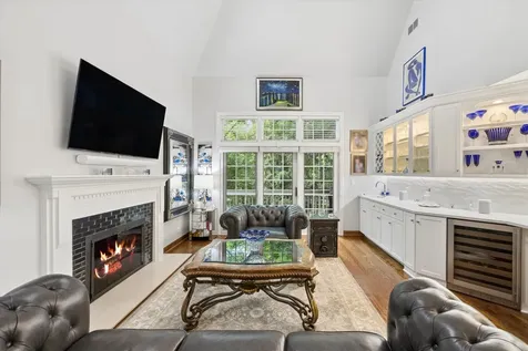 14 Tartan Ridge Road Burr Ridge IL 60527