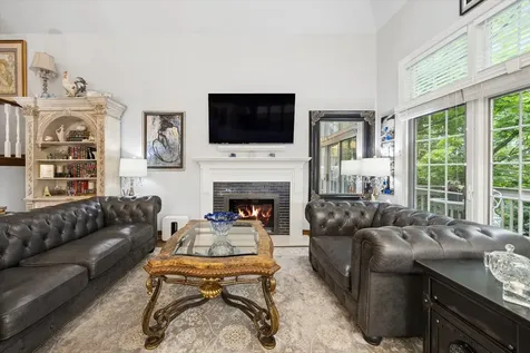 14 Tartan Ridge Road Burr Ridge IL 60527