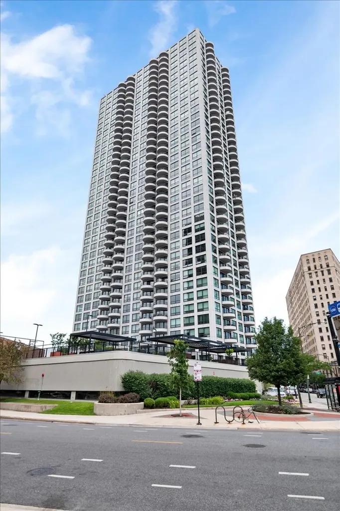 2020 North Lincoln Park West Chicago IL 60614