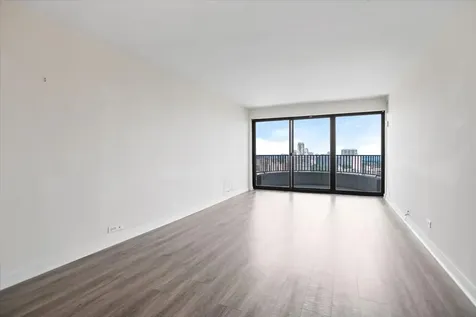 2020 North Lincoln Park West Chicago IL 60614