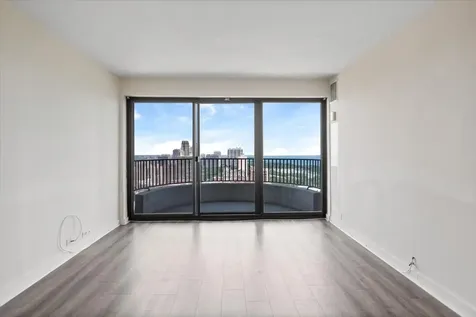 2020 North Lincoln Park West Chicago IL 60614