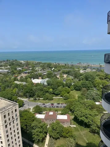 2020 North Lincoln Park West Chicago IL 60614