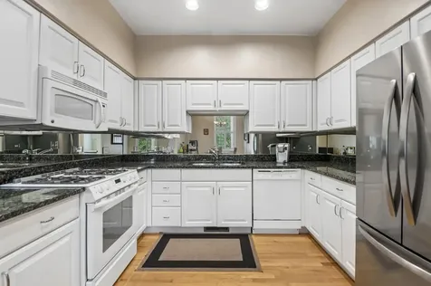 6735 North Cicero Avenue Lincolnwood IL 60712
