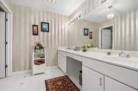 6735 North Cicero Avenue Lincolnwood IL 60712