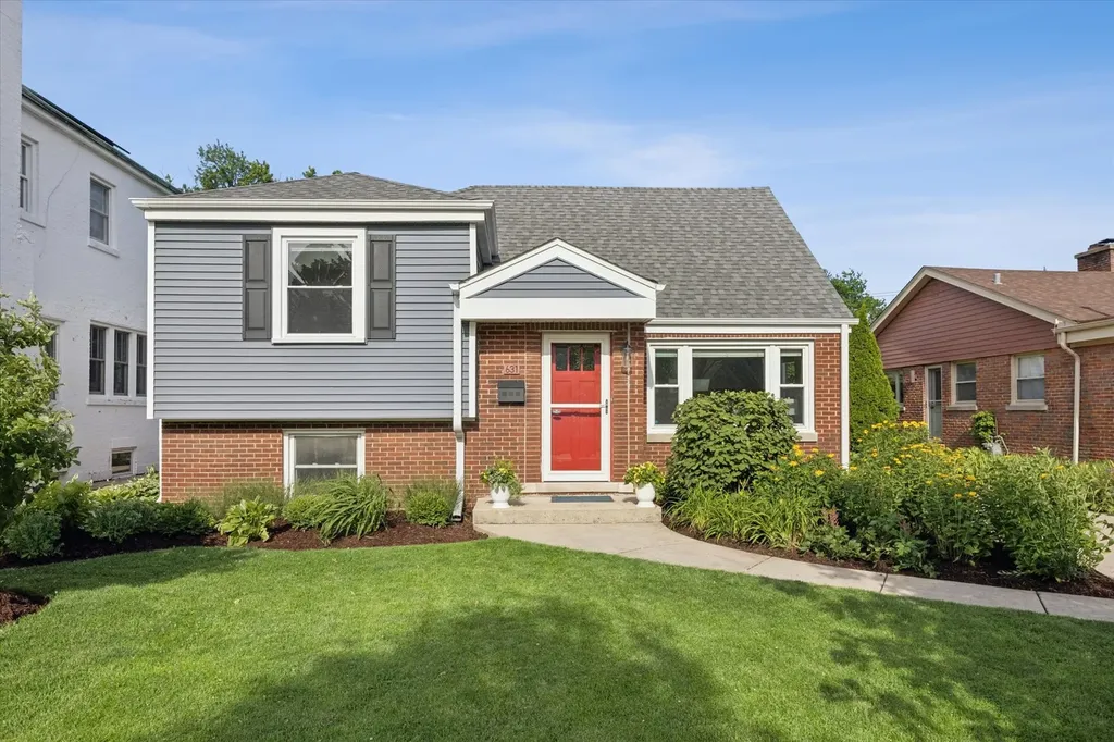 631 South Ashland Avenue La Grange IL 60525