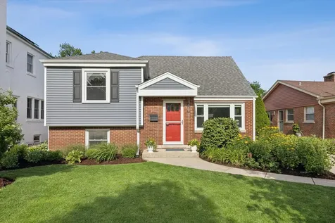 631 South Ashland Avenue La Grange IL 60525