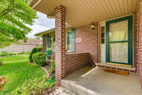 2907 Golf Road Joliet IL 60432