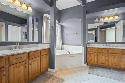 36844 North Deerview Drive Lake Villa IL 60046