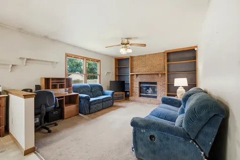 1730 Deer Run Drive Montgomery IL 60538