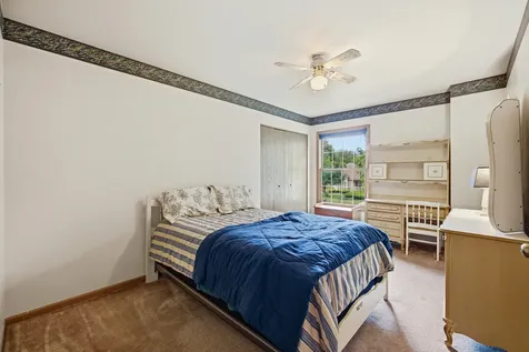 1730 Deer Run Drive Montgomery IL 60538