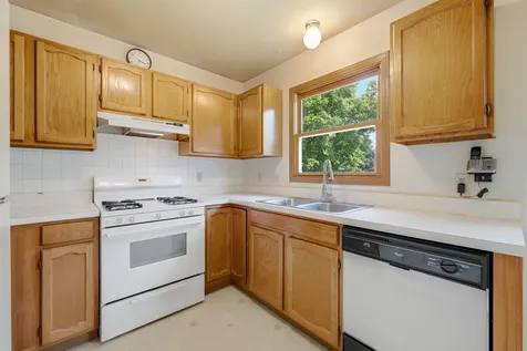 1730 Deer Run Drive Montgomery IL 60538