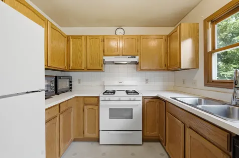 1730 Deer Run Drive Montgomery IL 60538