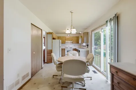 1730 Deer Run Drive Montgomery IL 60538