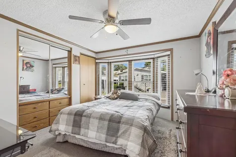 818 Oakbrook Drive Crystal Lake IL 60014