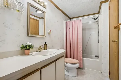 818 Oakbrook Drive Crystal Lake IL 60014