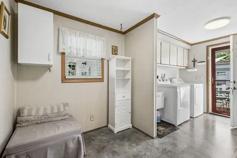 818 Oakbrook Drive Crystal Lake IL 60014