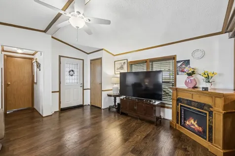 818 Oakbrook Drive Crystal Lake IL 60014