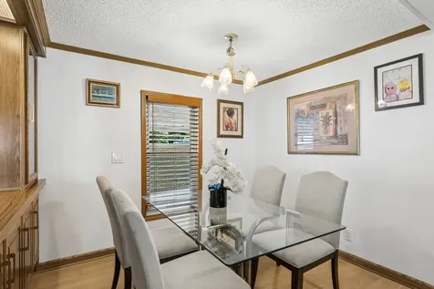 818 Oakbrook Drive Crystal Lake IL 60014