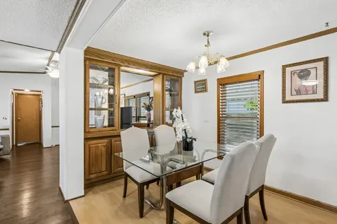 818 Oakbrook Drive Crystal Lake IL 60014