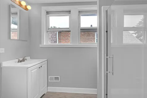 5830 North Nagle Avenue Chicago IL 60646