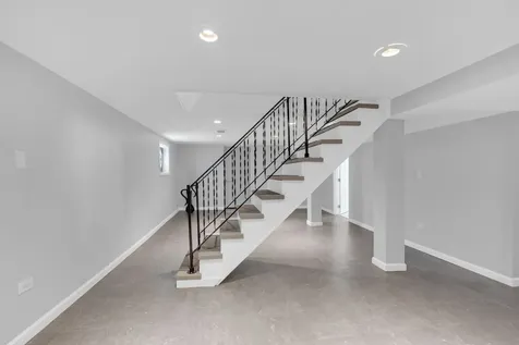5830 North Nagle Avenue Chicago IL 60646