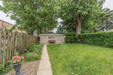 5830 North Nagle Avenue Chicago IL 60646