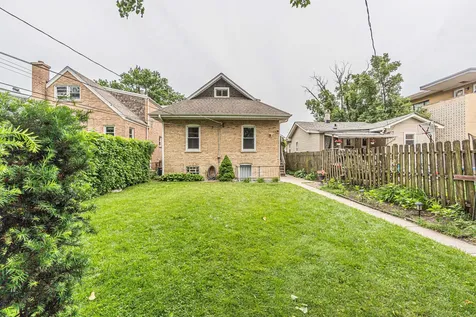 5830 North Nagle Avenue Chicago IL 60646