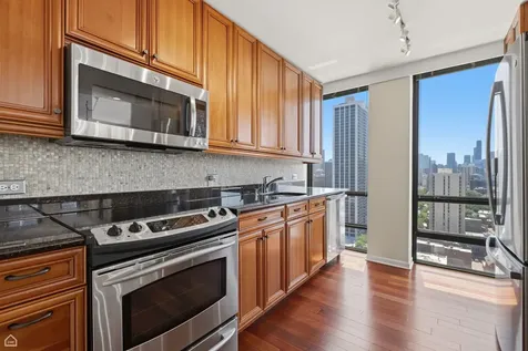 1660 North La Salle Drive Chicago IL 60614