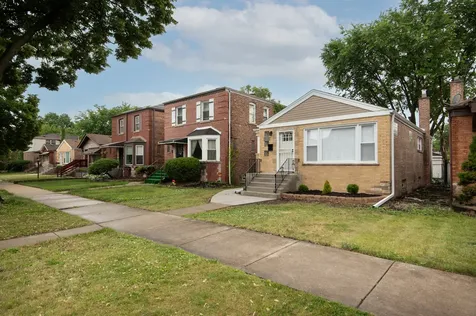 10338 South Vernon Avenue Chicago IL 60628