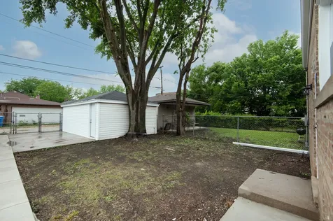 10338 South Vernon Avenue Chicago IL 60628