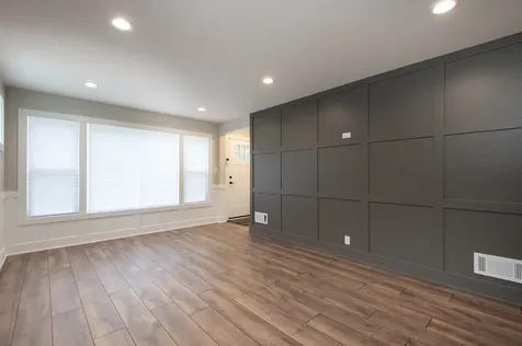 10338 South Vernon Avenue Chicago IL 60628