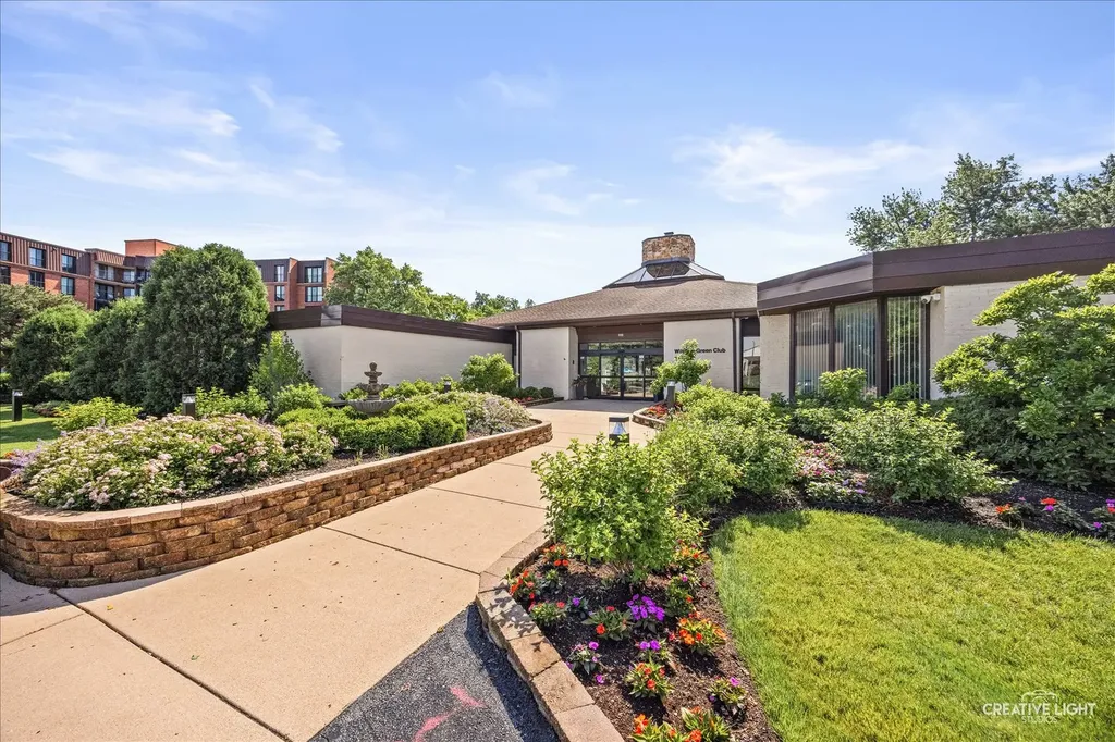 111 Acacia Drive Indian Head Park IL 60525