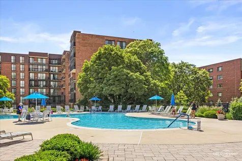 111 Acacia Drive Indian Head Park IL 60525