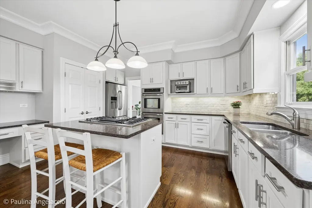 207 Lions Court Lake Zurich IL 60047