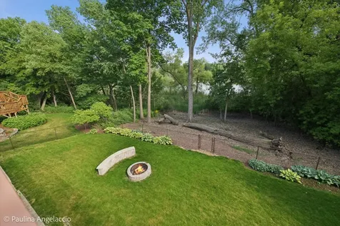 207 Lions Court Lake Zurich IL 60047