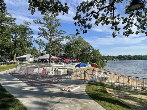 207 Lions Court Lake Zurich IL 60047
