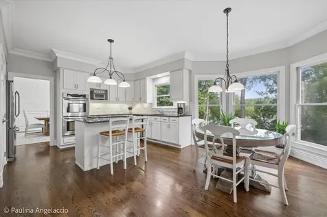 207 Lions Court Lake Zurich IL 60047