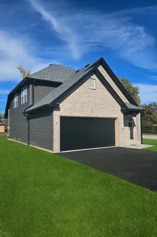 738 East 155th Street Phoenix IL 60426