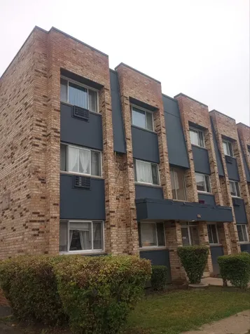 8631 West Foster Avenue Chicago IL 60656
