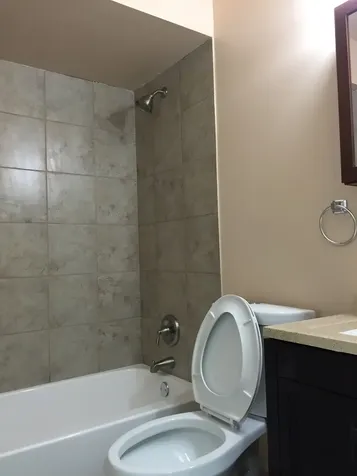 8631 West Foster Avenue Chicago IL 60656