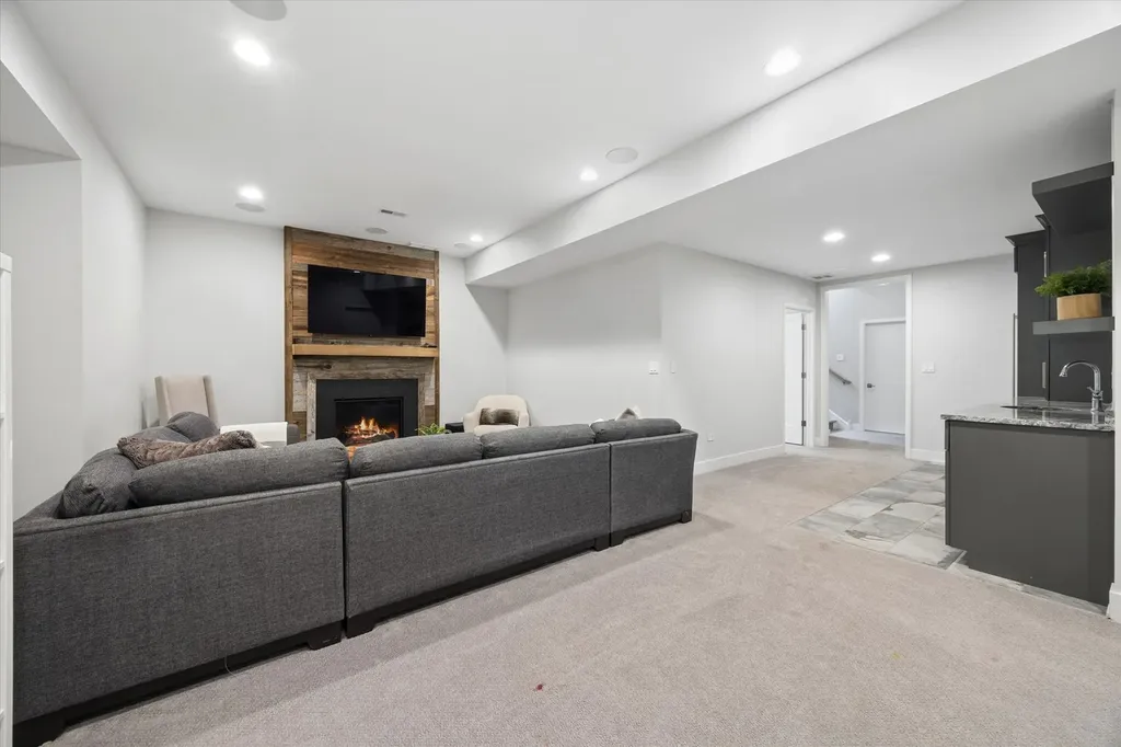 817 South Clay Street Hinsdale IL 60521