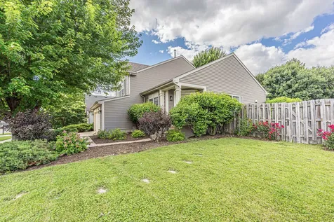 25880 West Brooks Farm Road Round Lake IL 60073