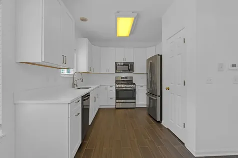 25880 West Brooks Farm Road Round Lake IL 60073