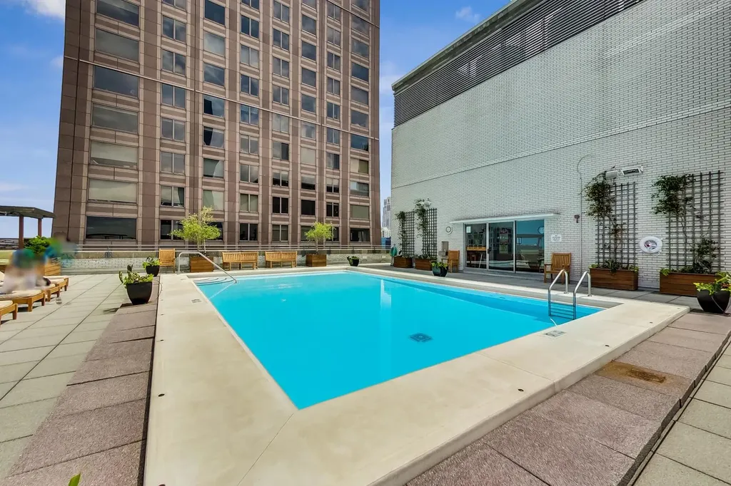 777 North Michigan Avenue Chicago IL 60611